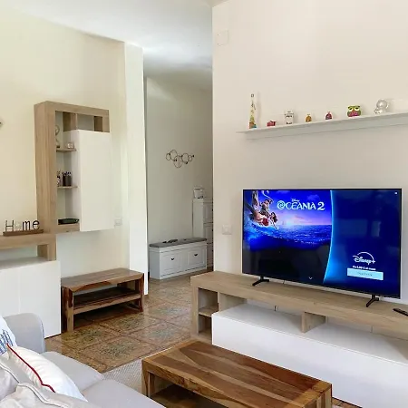 Holiday home Dei Marmi With Large Private Garden, Near The *