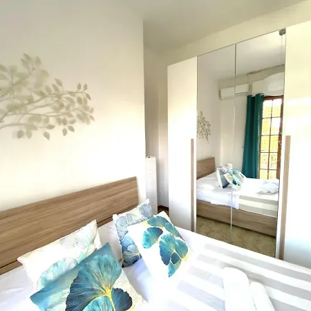 Dei Marmi With Large Private Garden, Near The * Forte dei Marmi